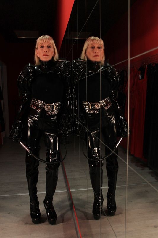 lachgas-im-dominastudio-muenchen